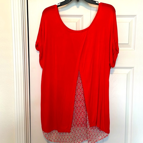 Fever high low top with small cuffed sleeves. Size large. Color burnt Orange - Picture 2 of 6